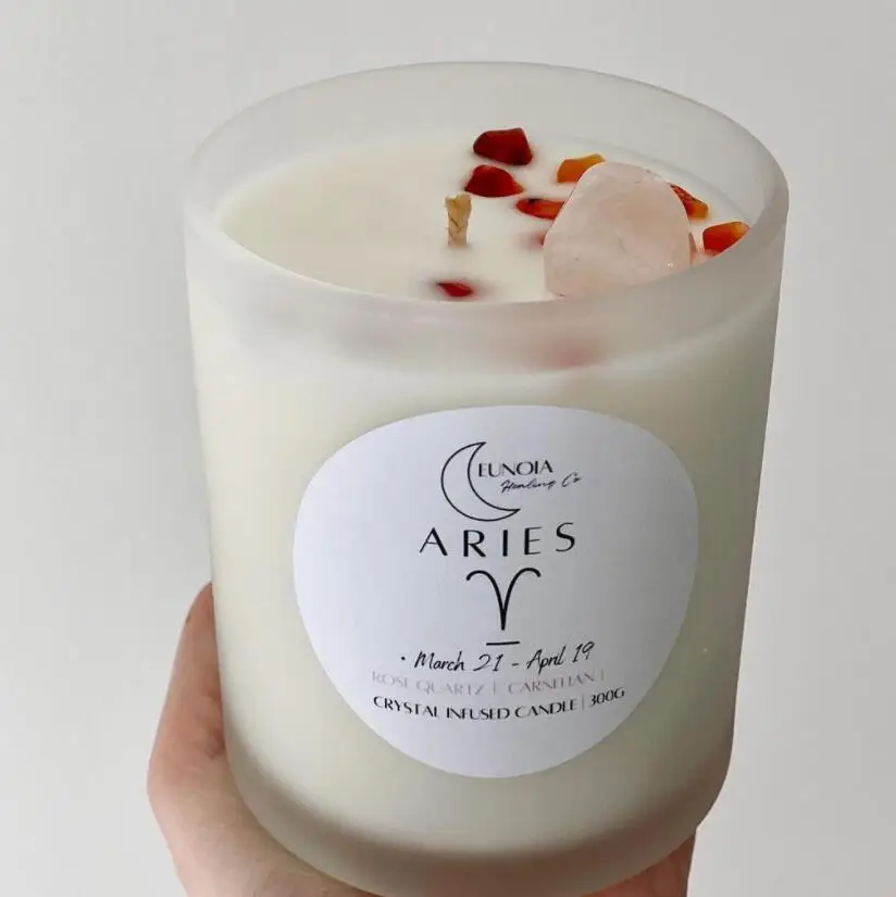 Luxury Custom Glass Jar Botanical Dried Flower Crystal Infused Scented Candle