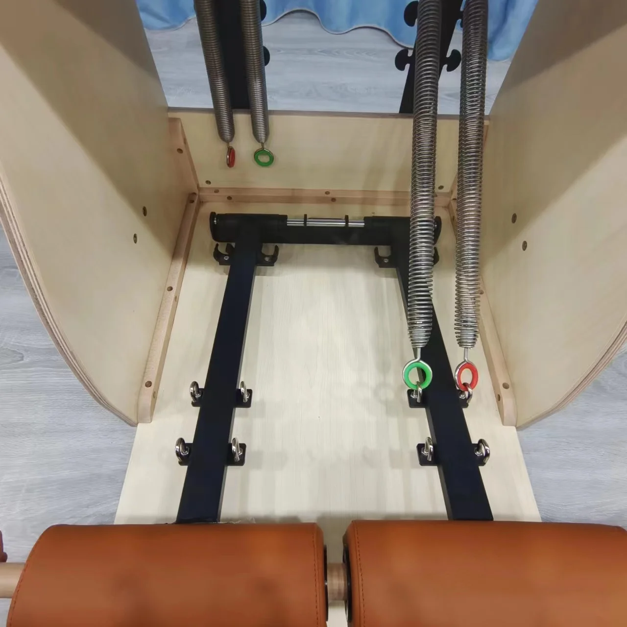 VOG-PL004 Pilates Chair Combo Chair Pilates Studio Machine Home Use Wunda Chair With Handles Loops Yoga Fitness