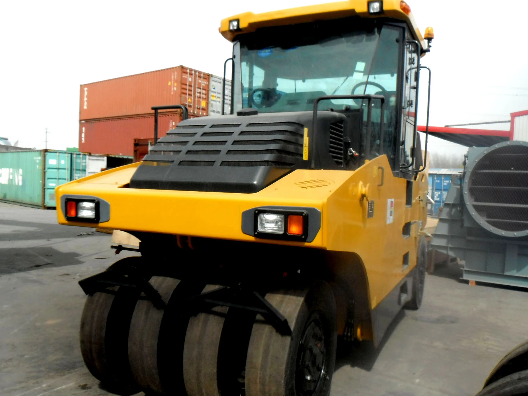 Construction Equipment XP203 Vibratory Road Roller Hydraulic Machine on Hot Sale
