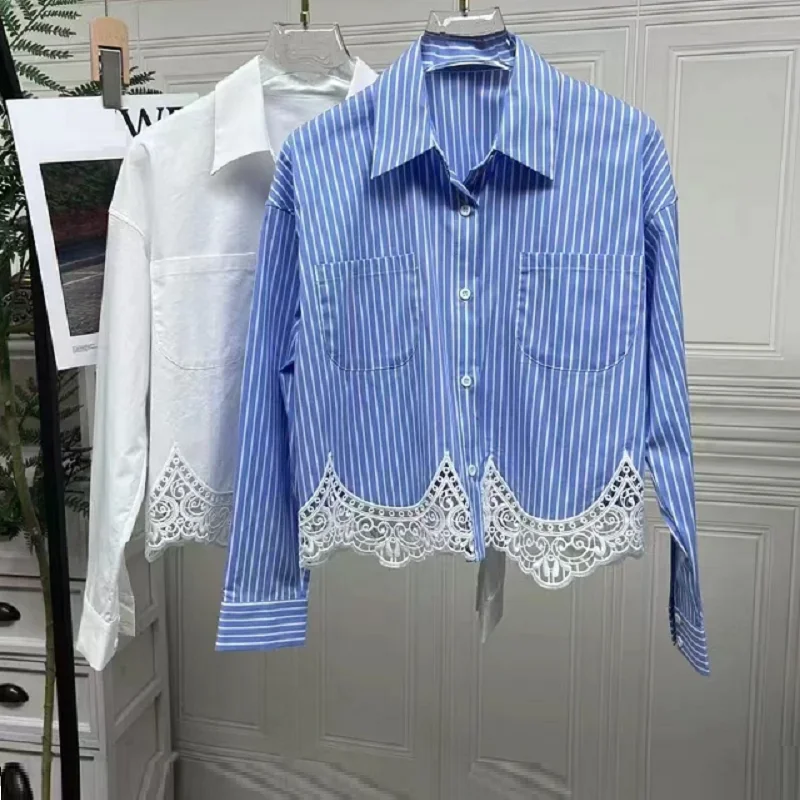 High Quality Brand New Shirts 2024 Spring Fashion White Striped Print Shirts Women Turn-down Collar White Lace Embroidery Shirts