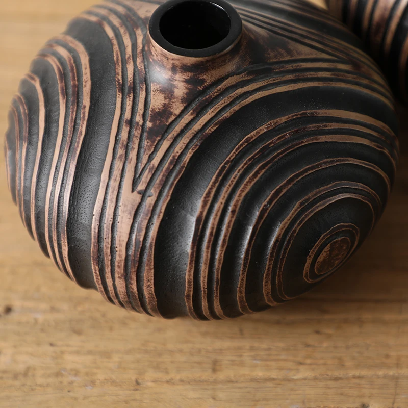 Wholesale elegant read night geometry abstract custom bedside table lamp with vase