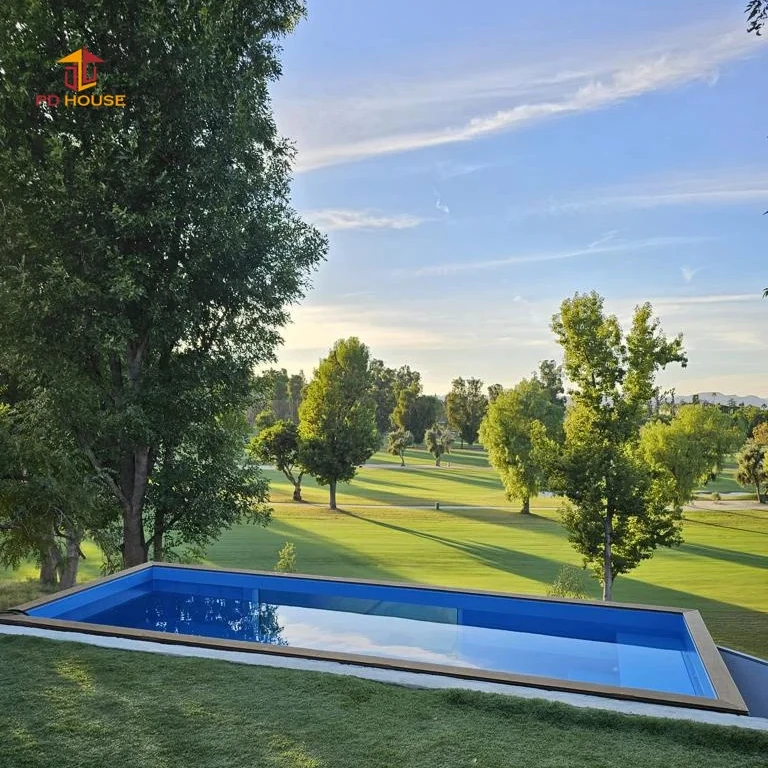 Outdoor prefabricated steel structure tempered glass transparent visible bathtub hydrotherapy sea container swimming pool