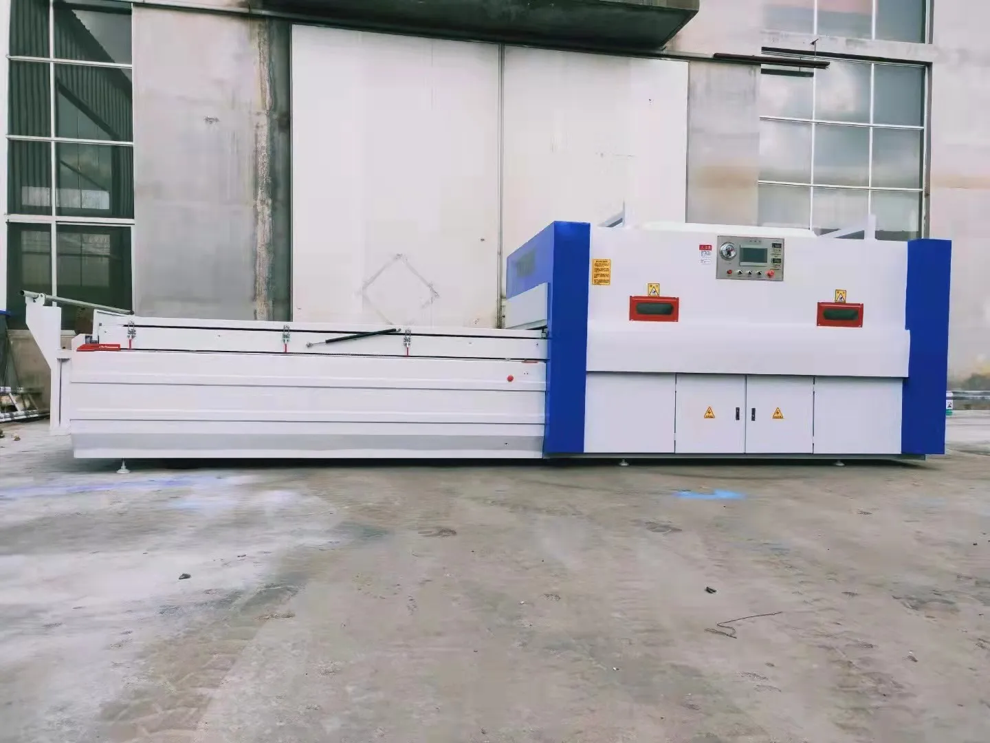 High Quality Blister Vacuum Press PVC woodworking membrane vacuum press laminating machine for door /cabinet pressing