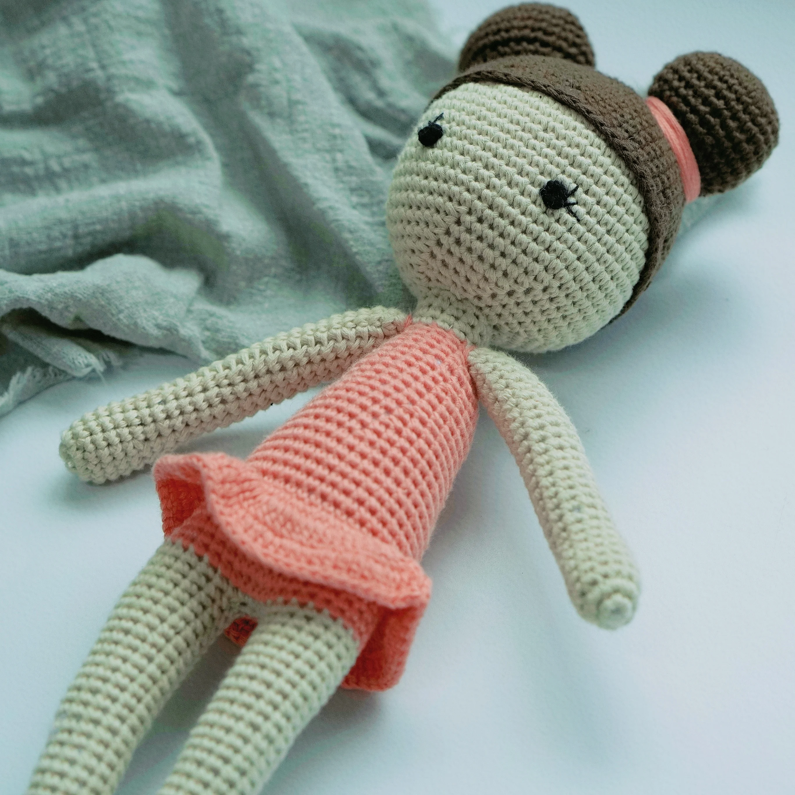 Вязаная кукла