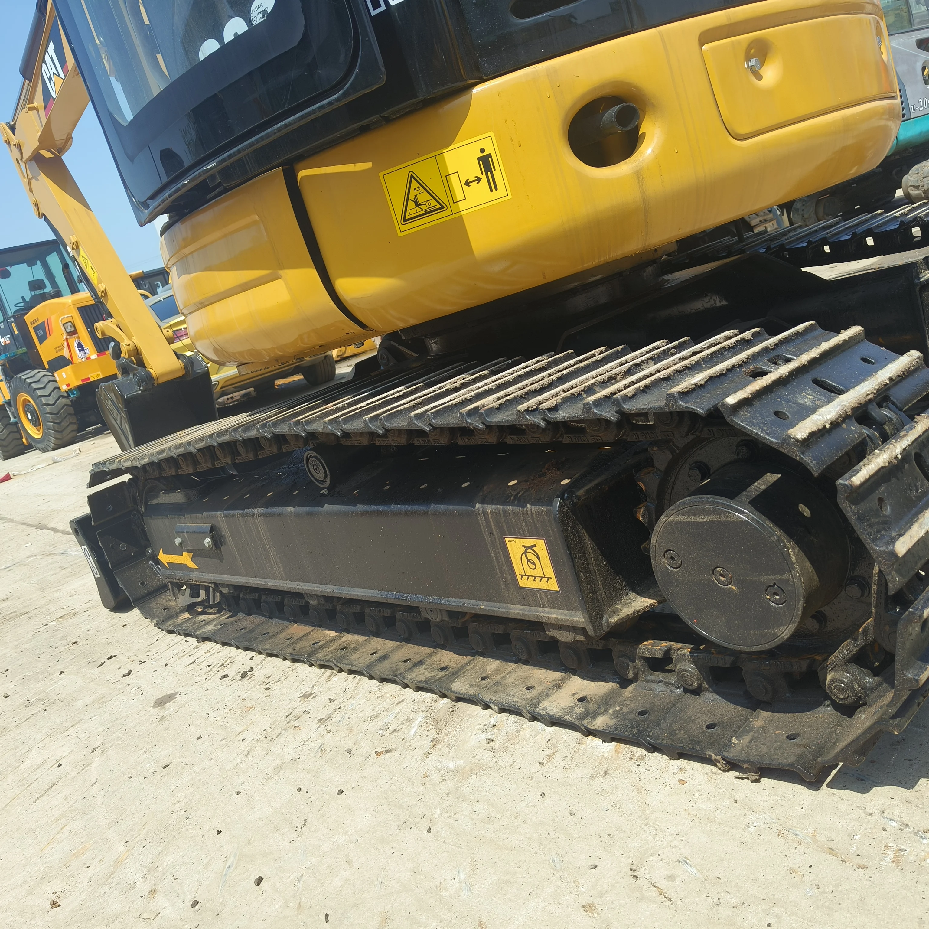 Used Caterpillar CAT303CR Mini Excavator Secondhand 3-Ton Crawler Machine with Kubota Engine Gearbox; Mini Digger Good Condition