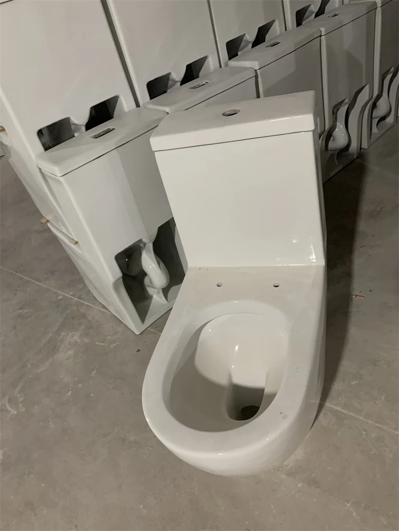 Dual Flush One-Piece Elongated Toilet Black Floor Mounted Ceramic Wc Toilet Bowl