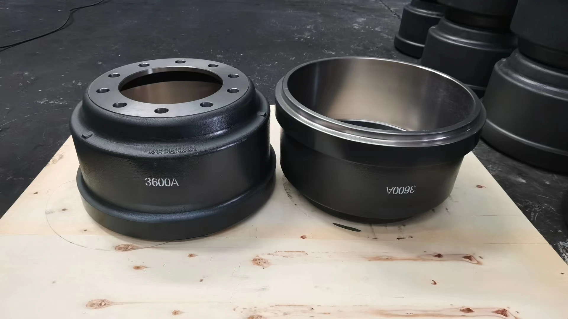 Zhengyang Factory Premium Quality 3600AX 3600A Brake Drum for Heavy Duty Truck Semi Trailer