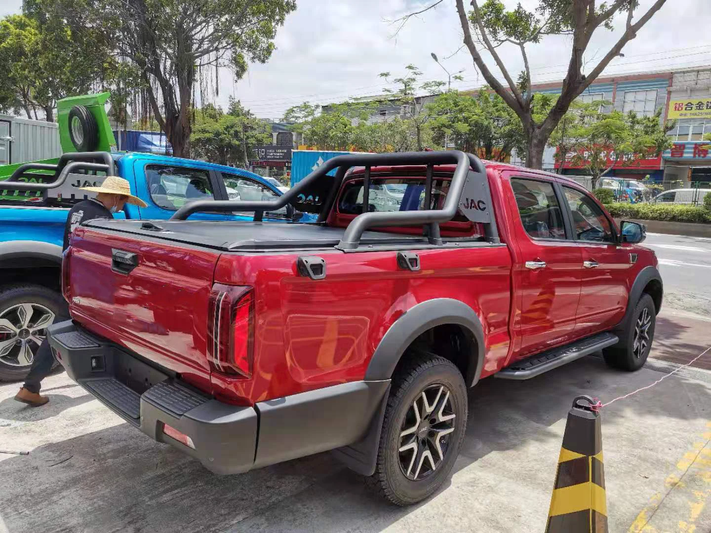 Waterproof pickup truck bed retractable tonneau cover for ford f150 5.5
