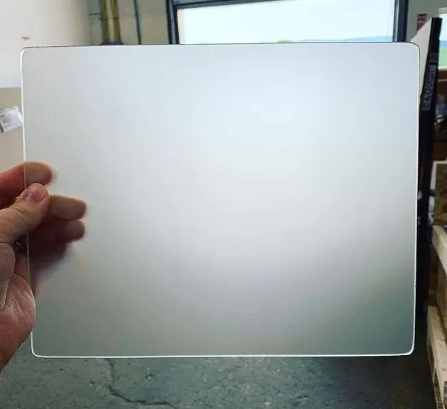 High pravicy excellent decorative frosted anti glare acid etched processed tempered satin etched engraved glass with logo