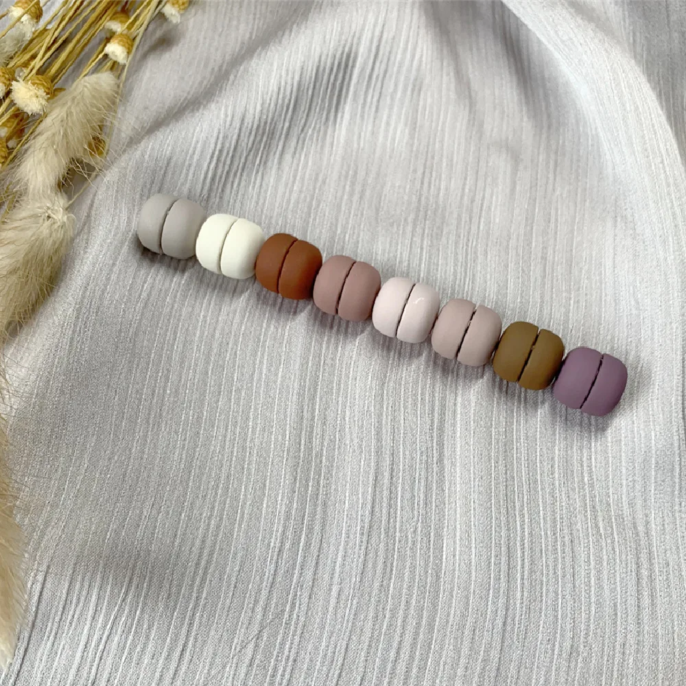 The new Malaysian Macaron round scarf clasp strong magnet Lady gauze scarf accessory shawl cuff link