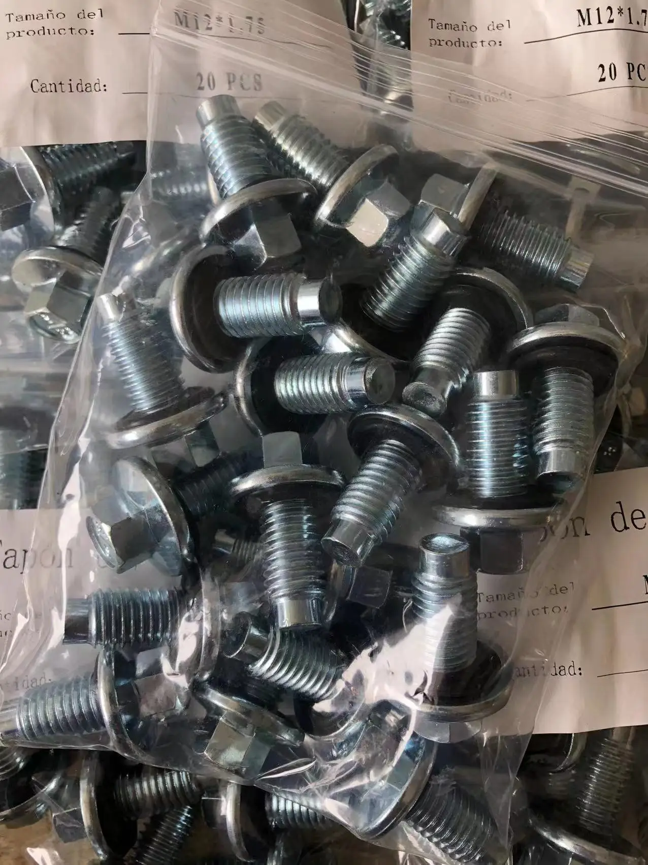 Oil Pan Drain Plug Bolt W/O Ring and Magnet