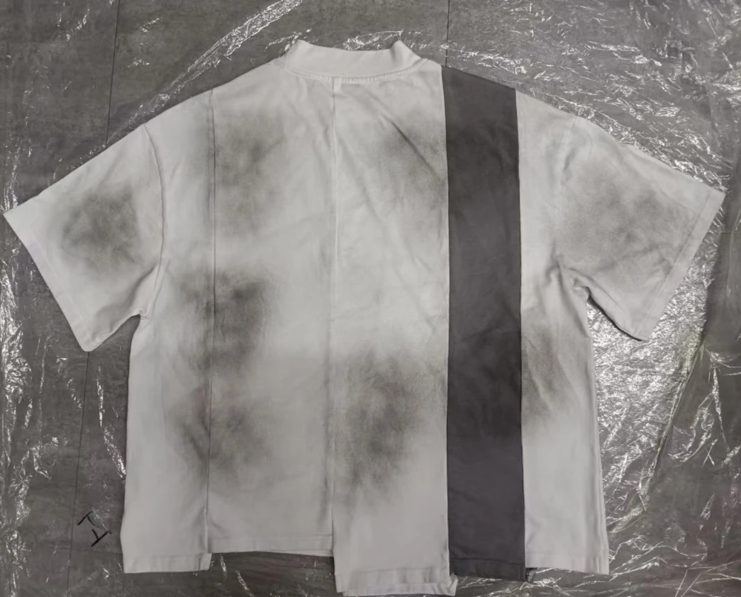 Custom 100% Cotton 300 GSM Heavyweight Sun Faded Acid Washed Screen Printing  Cropped and Layered Men T-shirts