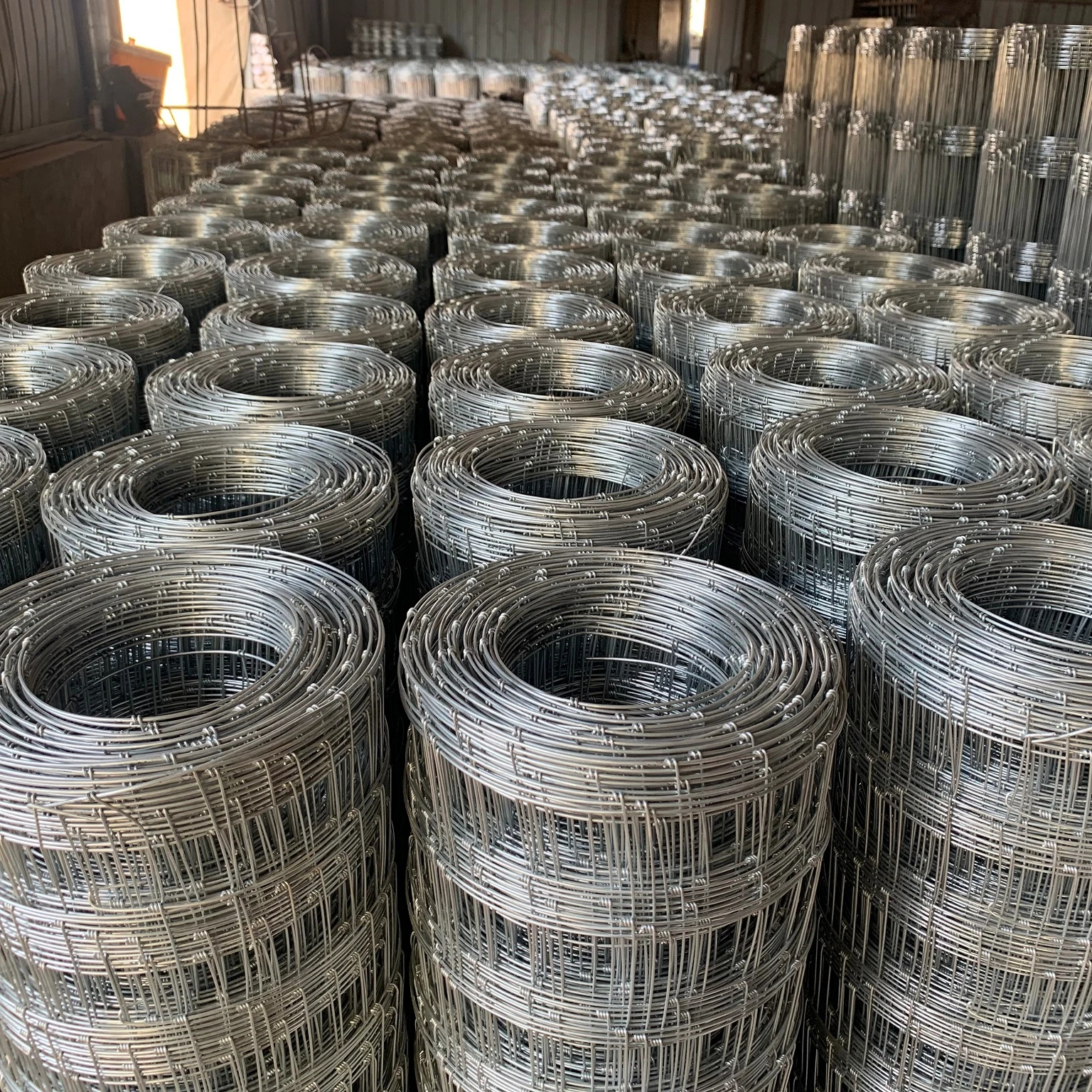 Farming wire mesh fence/Cheap fences hot dipped galvanized cattle fence for Sale