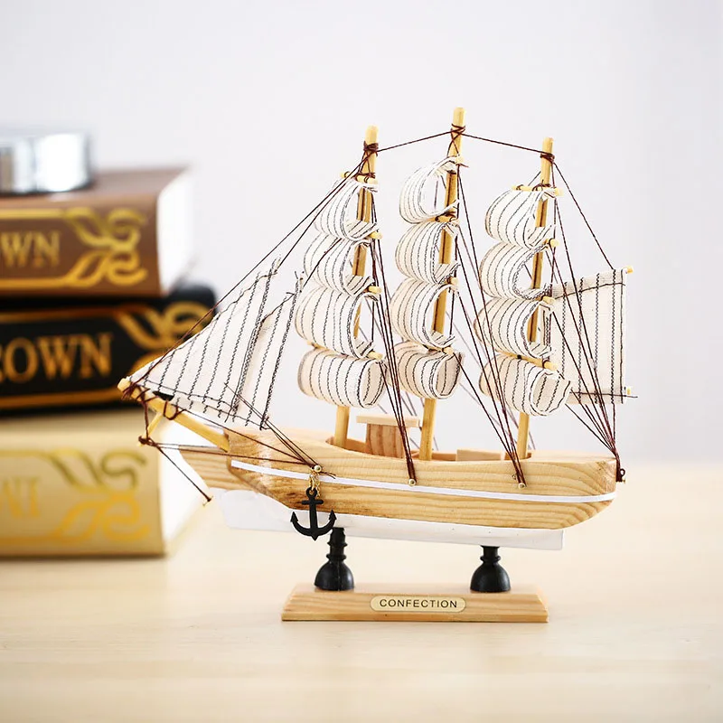 Hot New Business Gift Home Wood Craft Decoration Ornaments 20cm Handmade Retro Wooden Painted Pirate Sailboat Model