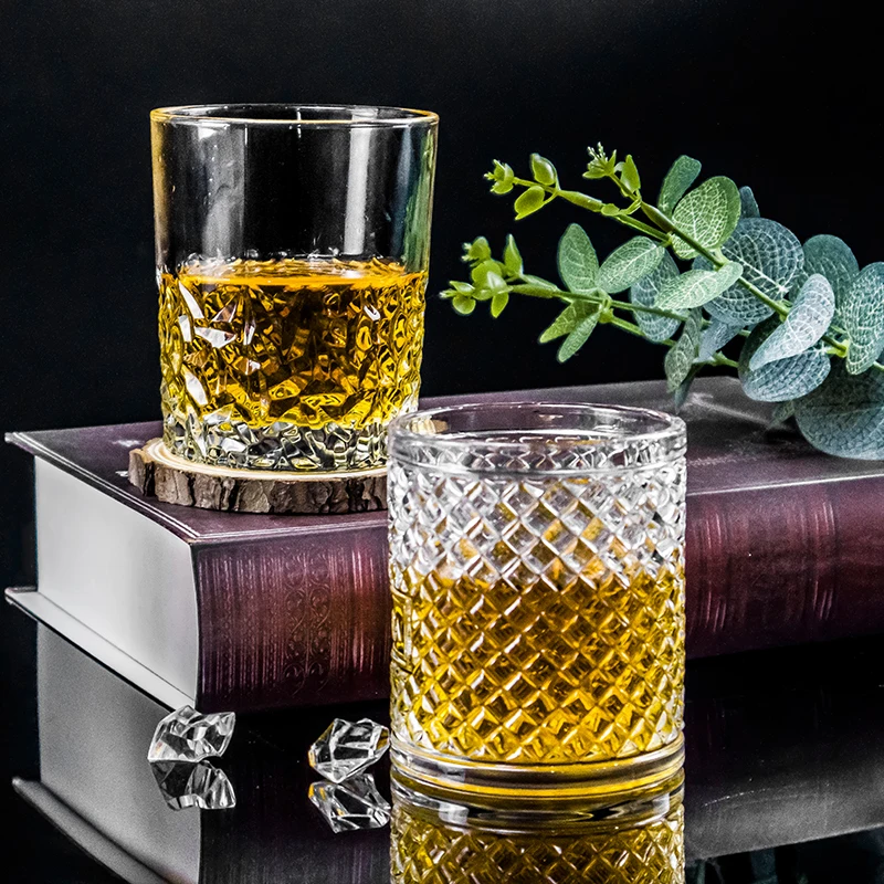 Amazon Hot Selling Custom Logo Exquisite Ribbed Water Glass Cup Whisky Glasses Whisky Tumbler Glassware