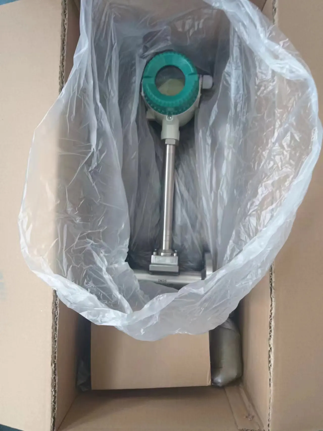 6inch Liquor Flowmeters Rs485 Clean Liquid Flow Meter Vortex Flowmeter