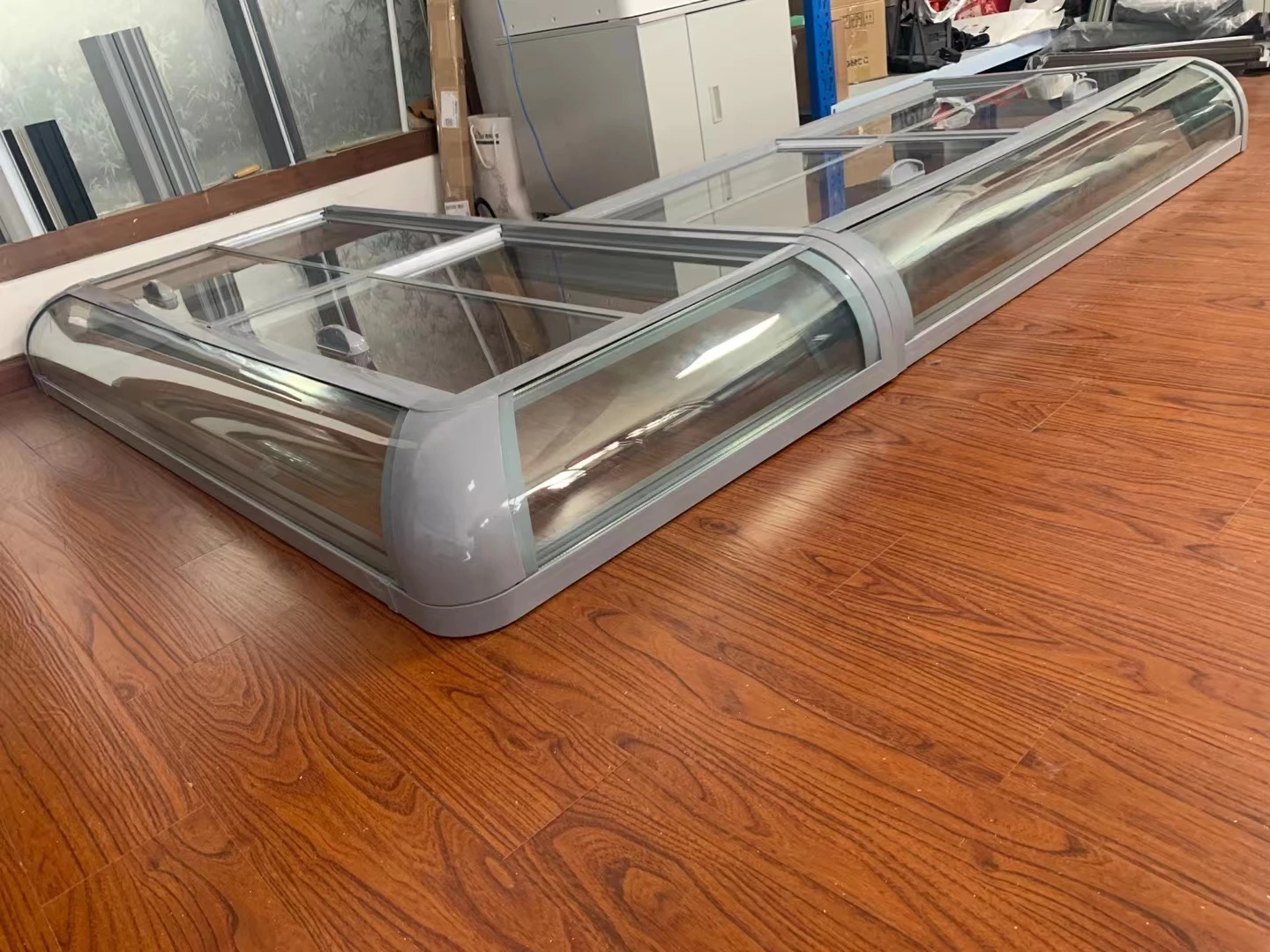 Детали морозильной камеры нового дизайна, изогнутая стеклянная рамка, морозильная камера, стеклянная дверь, коммерческая