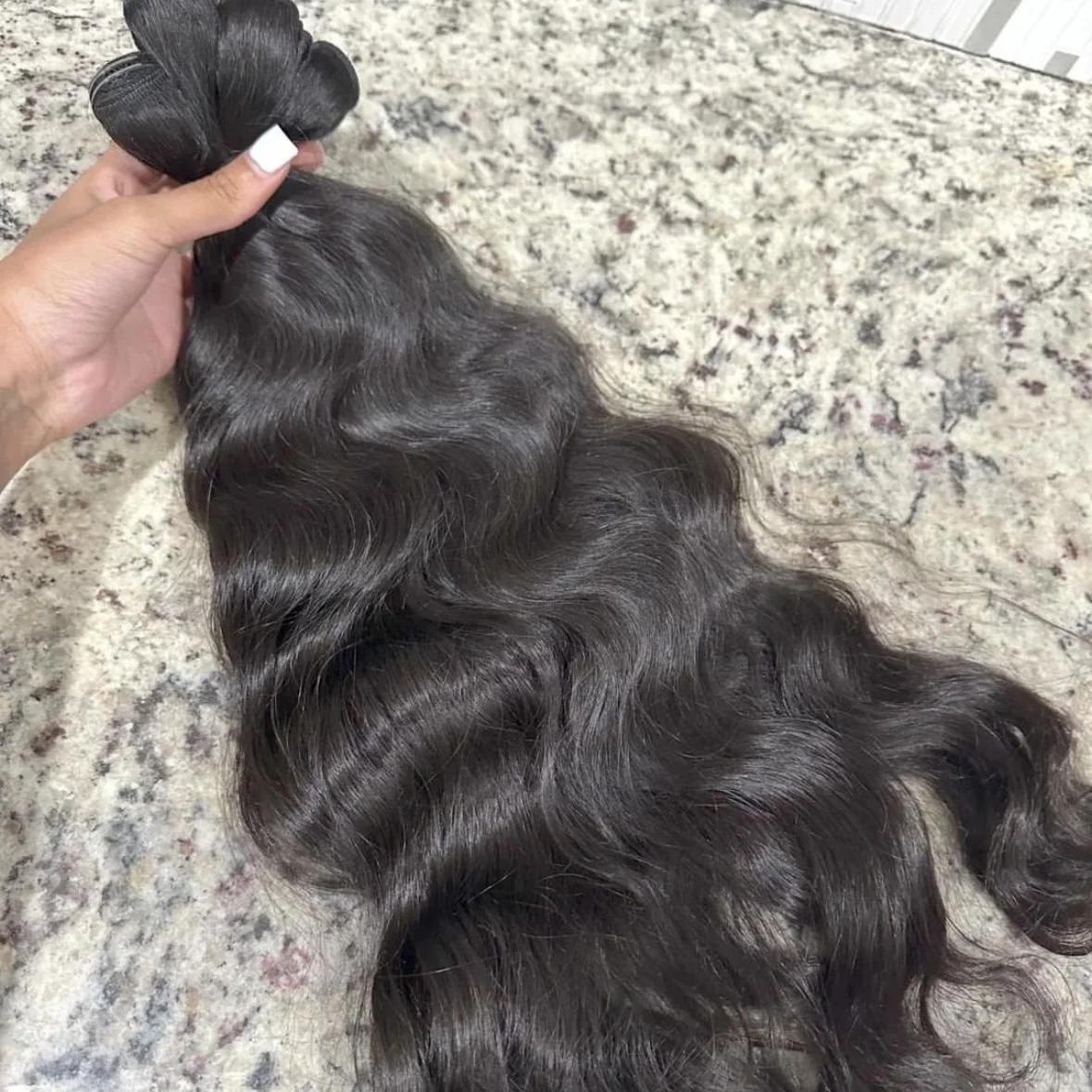 Unprocessed Raw Hair Wavy Bundle Hair Vendors Vietnamese Cuticle Aligned Raw Human Hair Weave