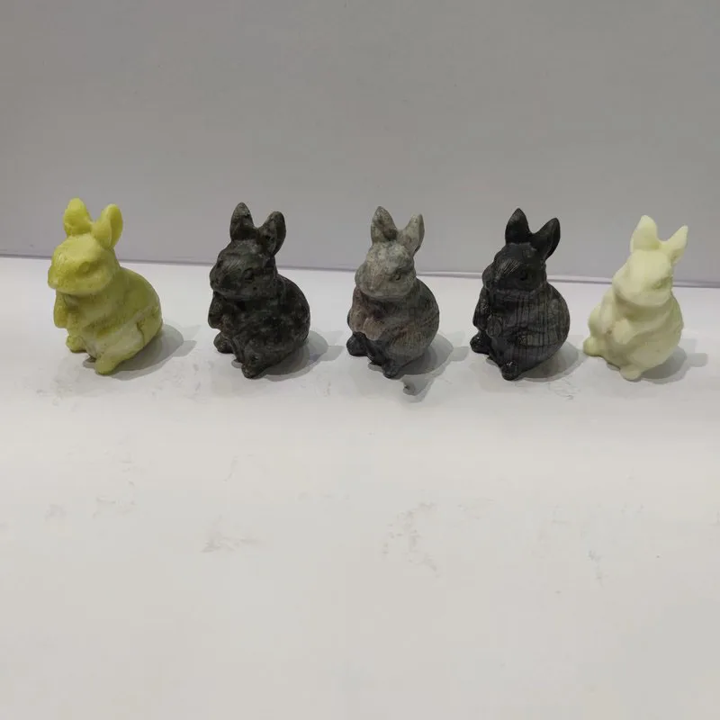 Wholesale Natural Quartz Folk Crafts Rabbit Crystal Carvings Animales  For Home Decoration