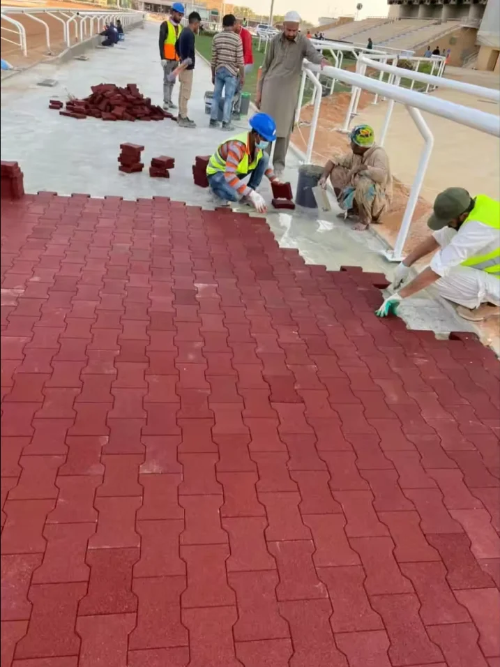 2024 Popular Top Quality Factory Customized Dog Bone Rubber Paver Flooring Bricks