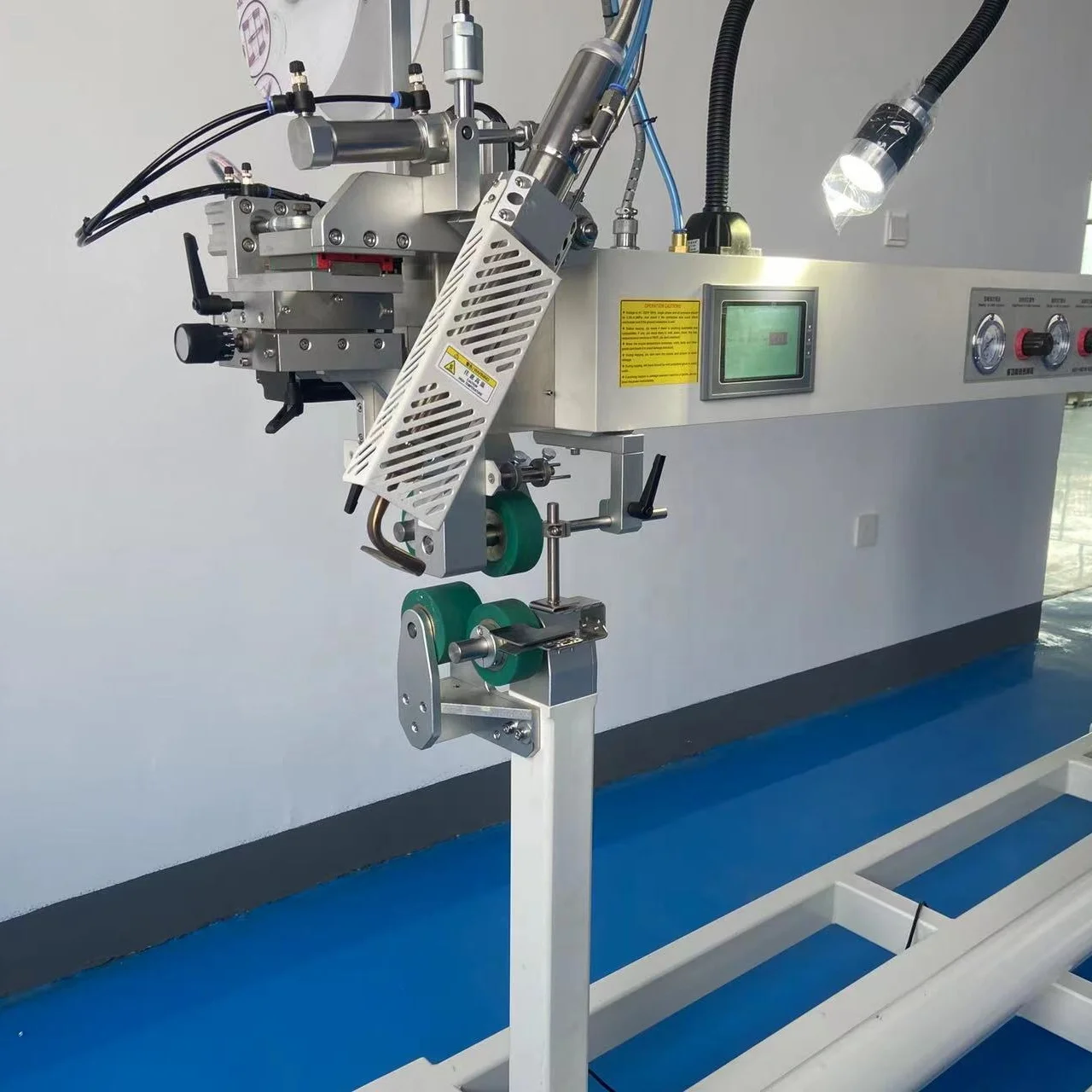 Extended Arm and pulling roller model Hot Air Seam Sealing Machine