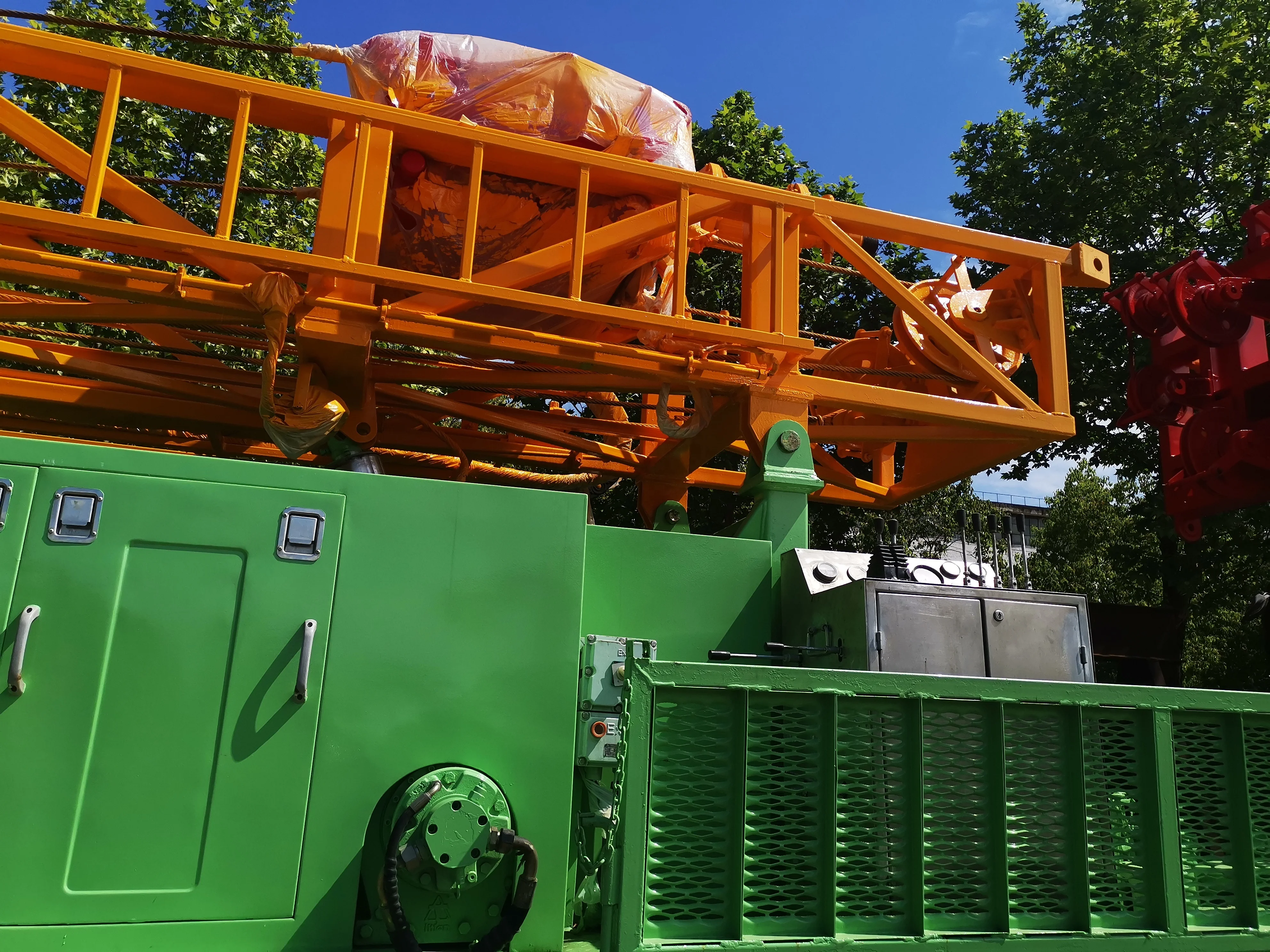 RG Truck mounted Full Hydraulic Mobile 600m Water Well Bore Hole Drilling Rig