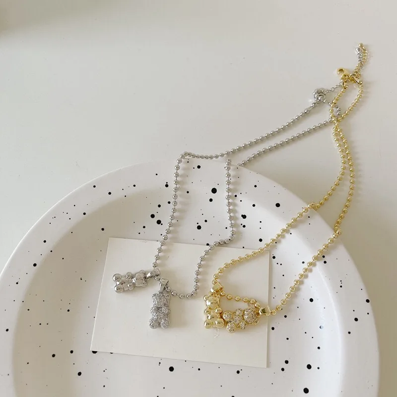 2023 New Design Full Diamond Teddy Bear Gold Plated Round Bead Long Chain Sweet Pendant Necklace