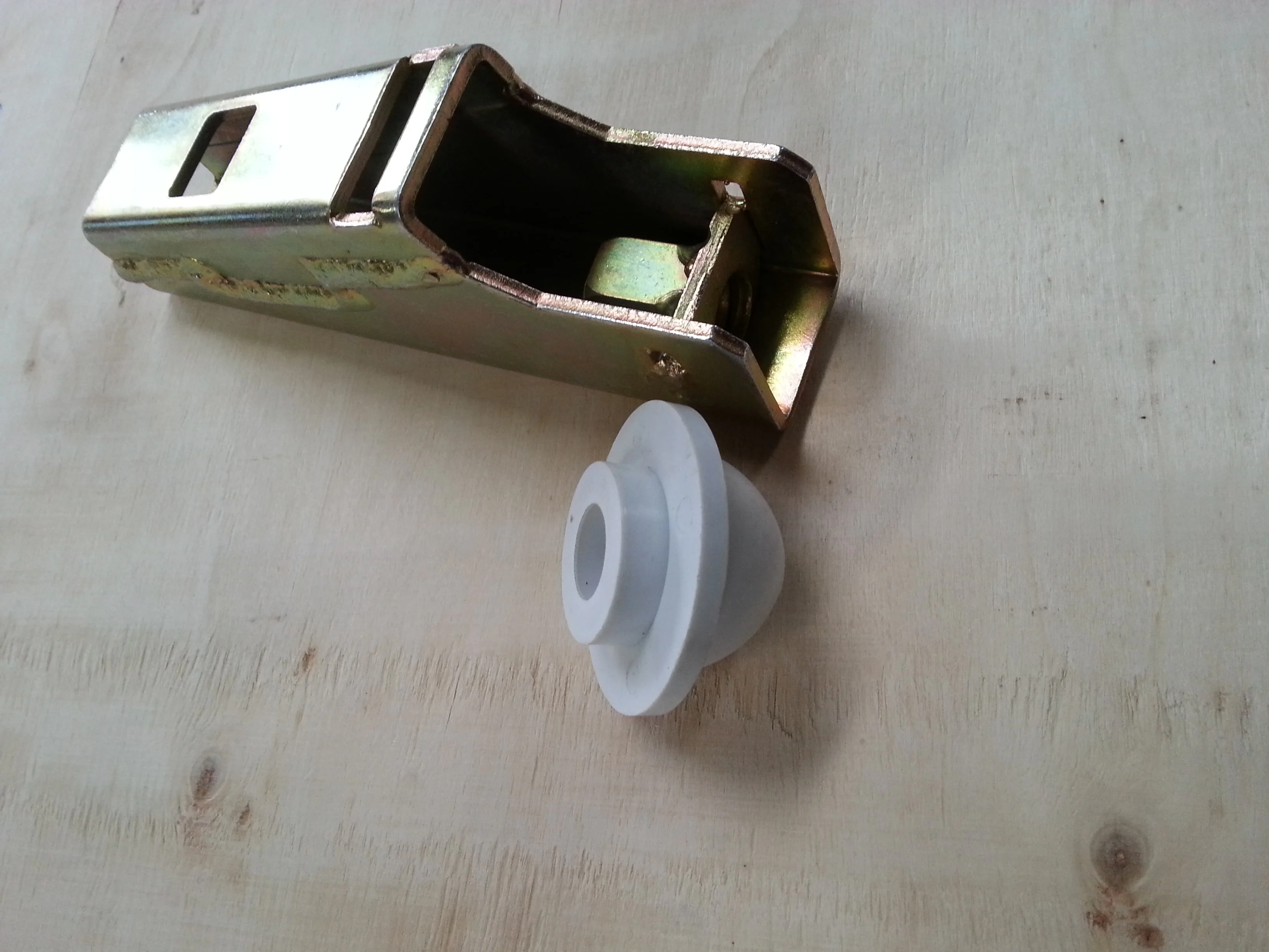 elevator belt  wedge socket