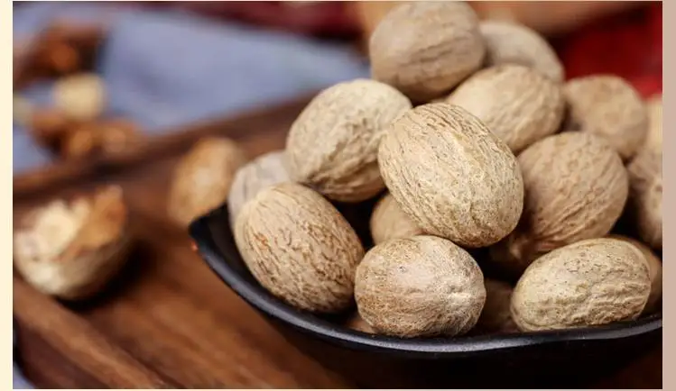 China Dried Nutmeg Seeds Spices Factory Wholesale