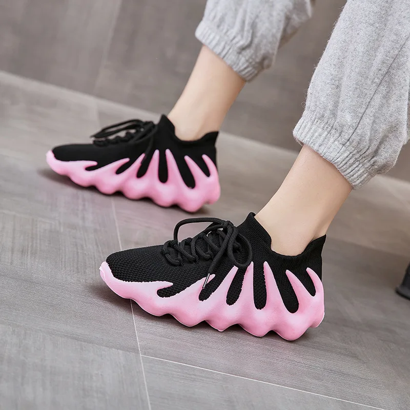 Wholesale Unisex Athletic Breathable Casual Sneaker Octopus Outsole Yezzy Comfy Sport Running Shoes For Women And Men