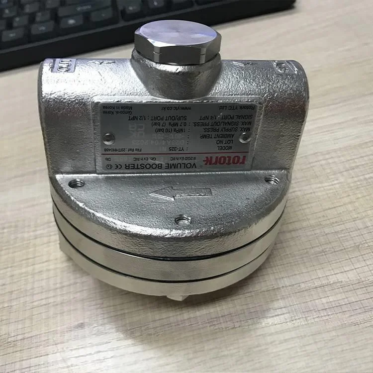 100%New original YTC Korea accelerator YT-320N1 pneumatic amplifier cheap spot