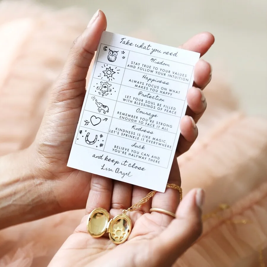 2024 INS stainless steel Elliptical Photo Box Owl Hand Palm Elephant Horseshoe Pendant Necklace