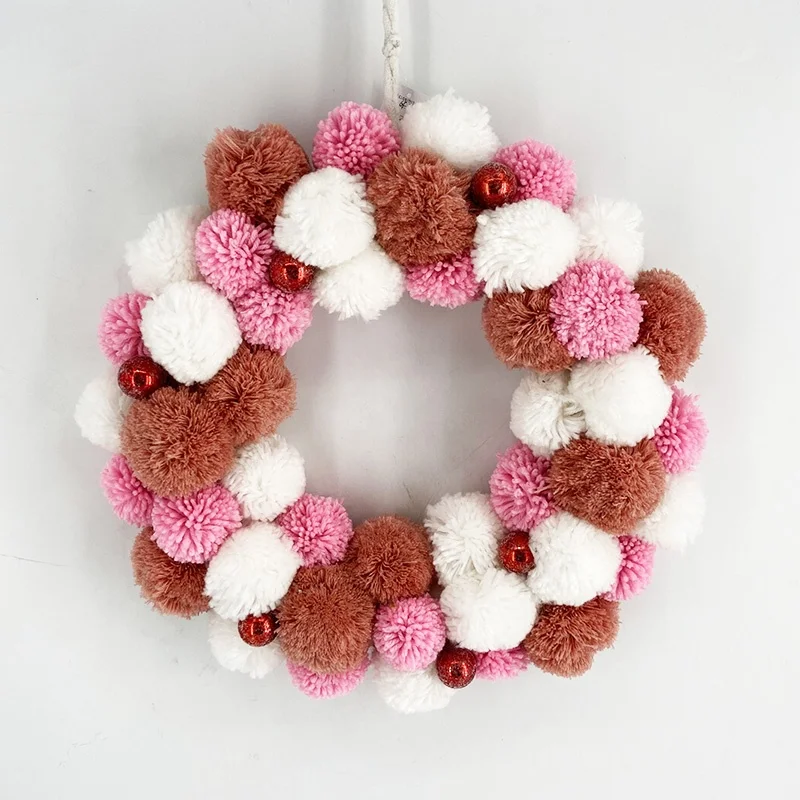 Wholesale luxury Christmas Garlands home decoration supplies Artificial Felt hanging xmas Wreath rings for front door