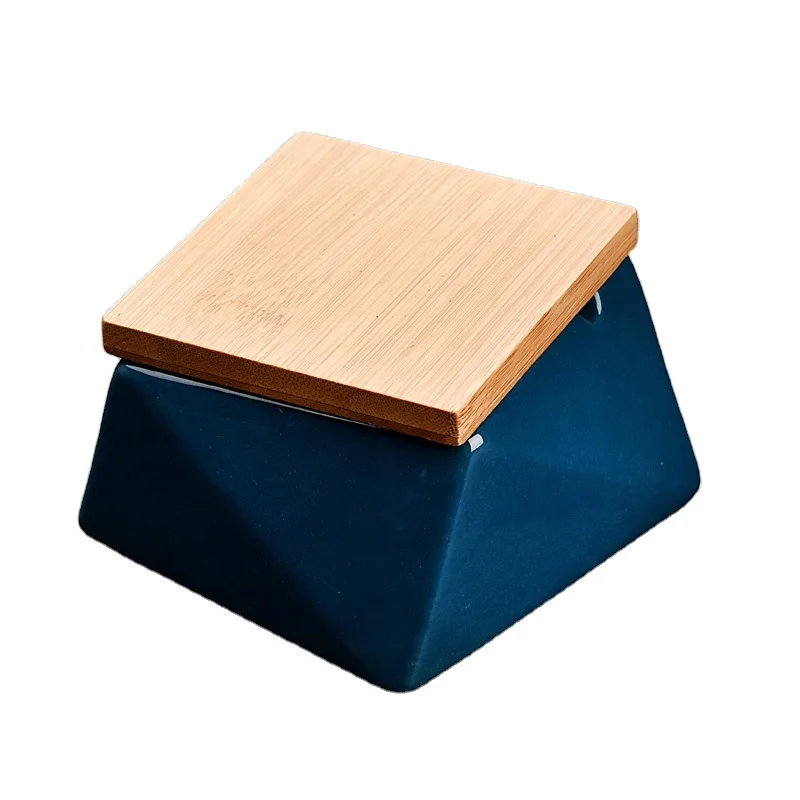 
Dustproof color ashtray geometric shape with bamboo cover fashion innovative personality cheap cigar ashtray 
