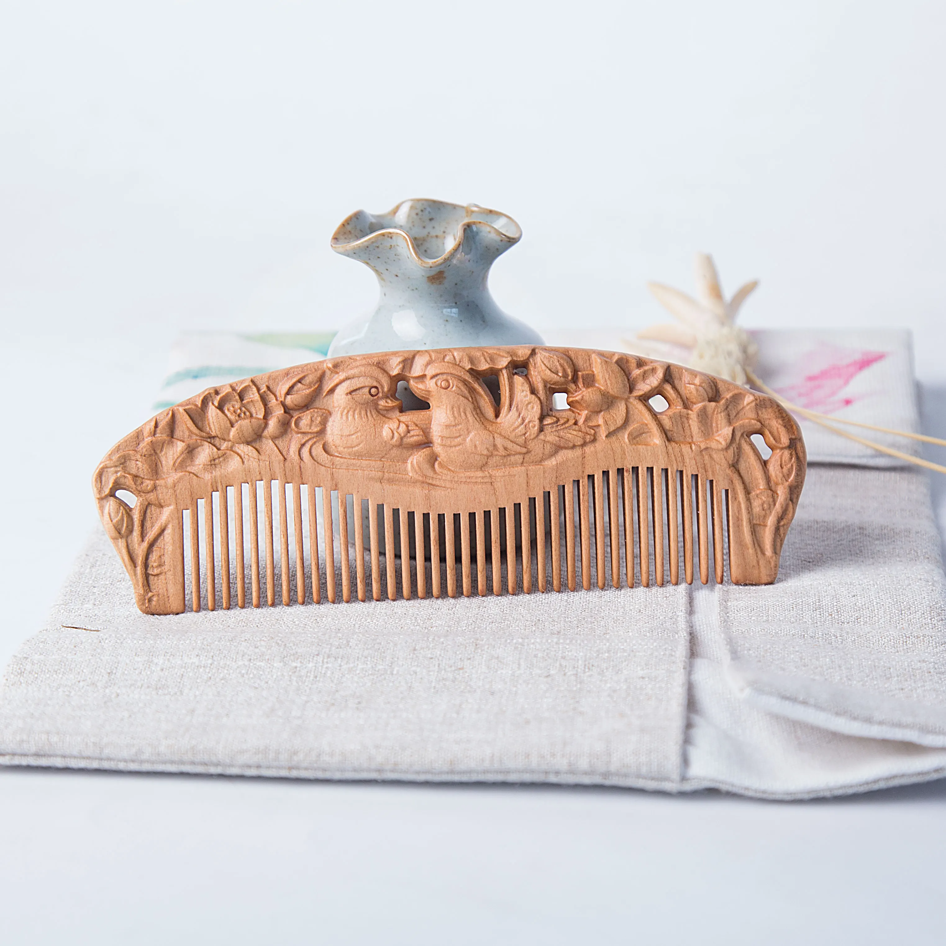 Wholesale reuse and multifunction hotel nature wooden beard hair peach comb Hand carved pattern Custom wood comb