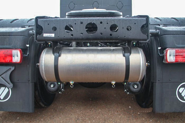 Scania Tractor Trucks 30ton 340hp Single Head Heavy Tractor Truck Tractor Truck for Sale 10 Automatic Fully Electric 11 - 20T