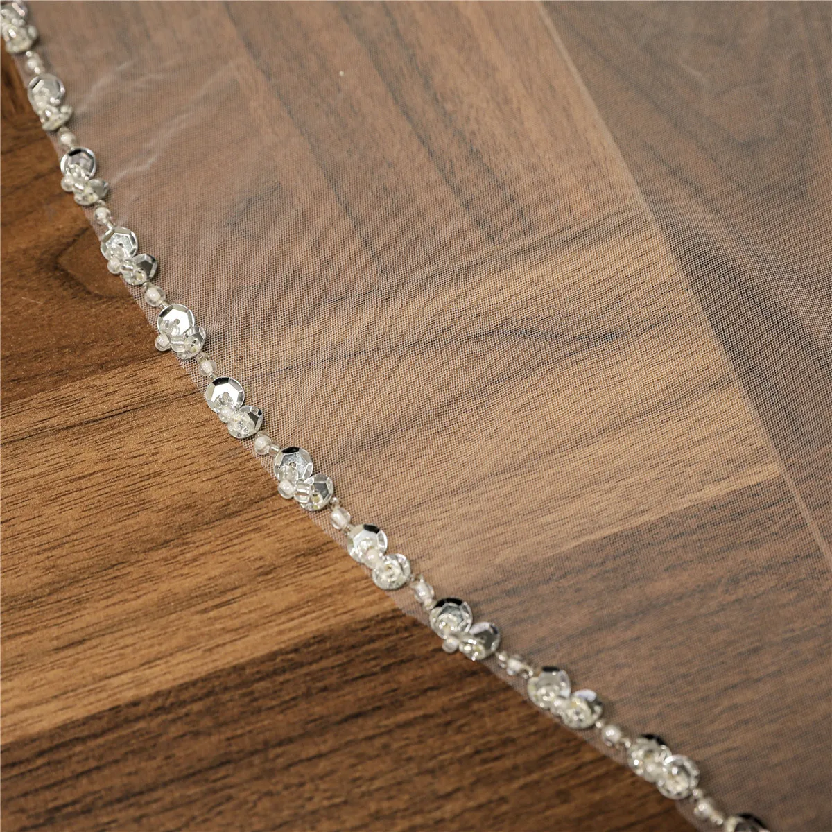 Hand-stitched bead Sequined Tulle Veils 1 tier Bridal Cathedral long Veil 3M*1.5M long velo de novia with comb