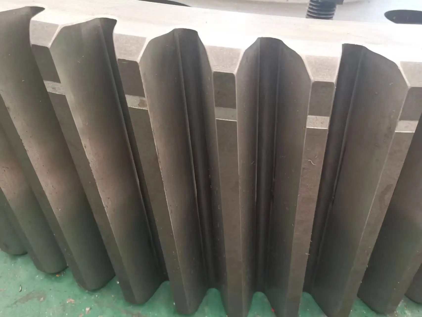 customized large gear shaft cnc cast iron gears turbine