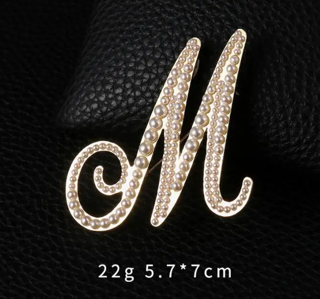 2022011323 Pearls Letter Brooch