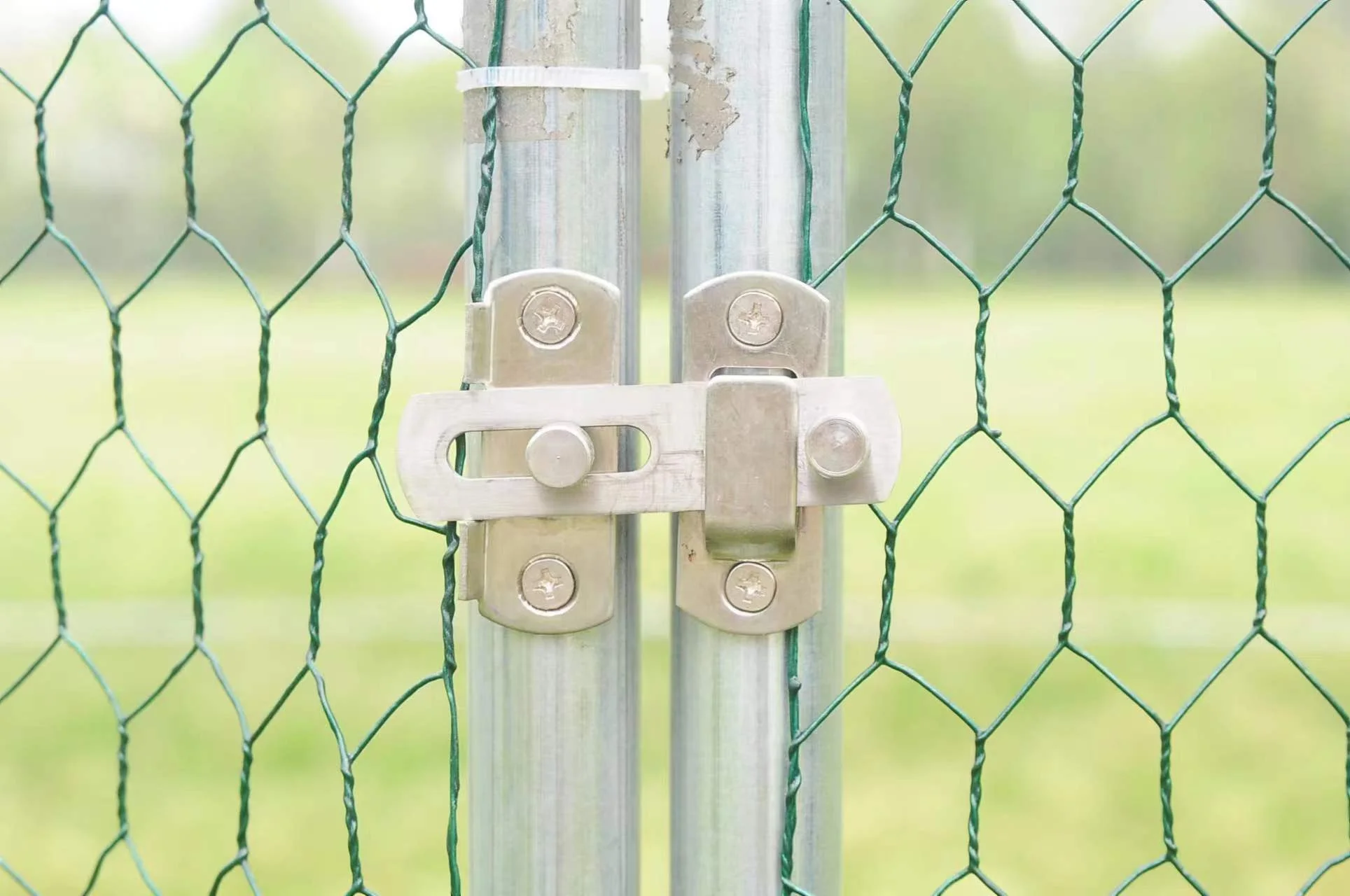 Galvanized Steel Chicken Coops for Outdoor Backyard Farm Garden