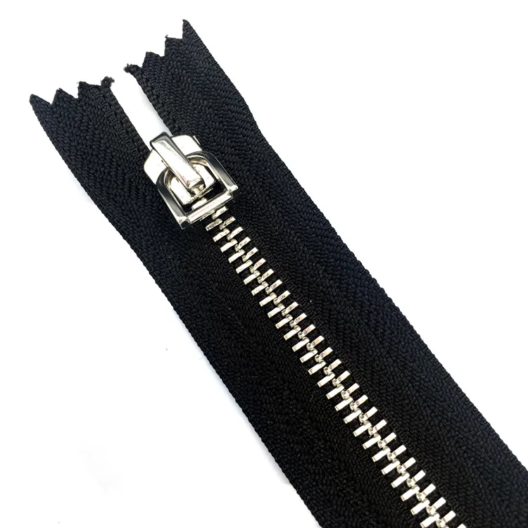 Customized 5#  No end  Nickel Free  Eco Friendly  Brass Teeth Bend Puller Metal Shoes Zipper