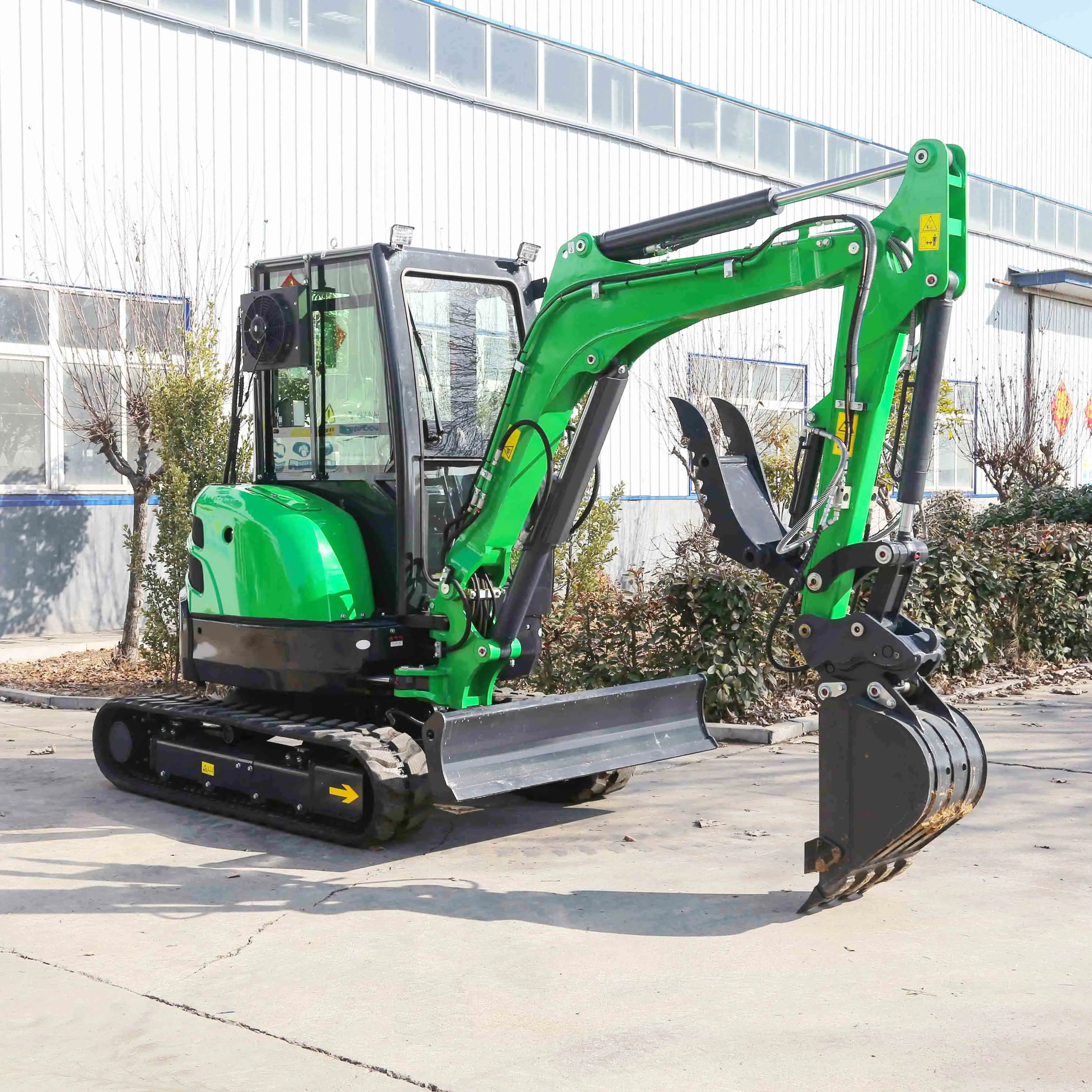 Free shipping!!! EPA/EURO 5 Chinese mini excavator 2ton 1ton 1.7 ton excavator cabin mini digger for sale