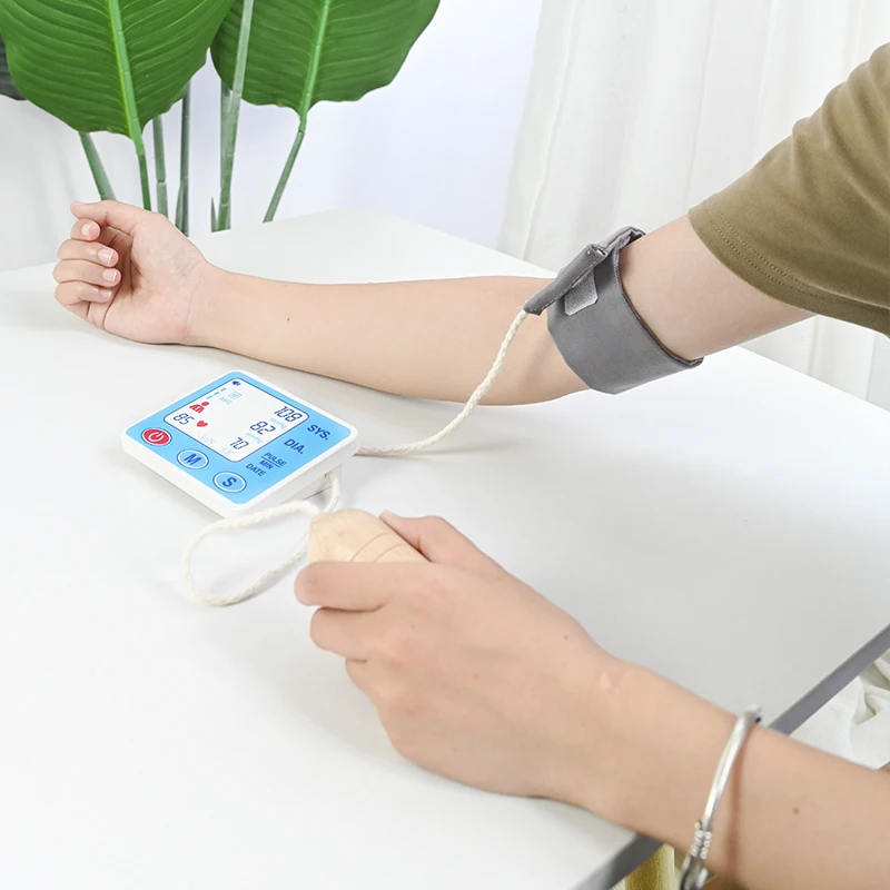 Wooden Children Doctor Play House Pet Medicine Box Medical Kit Hospital Simulation Doctor Toys Trolley Cart Set