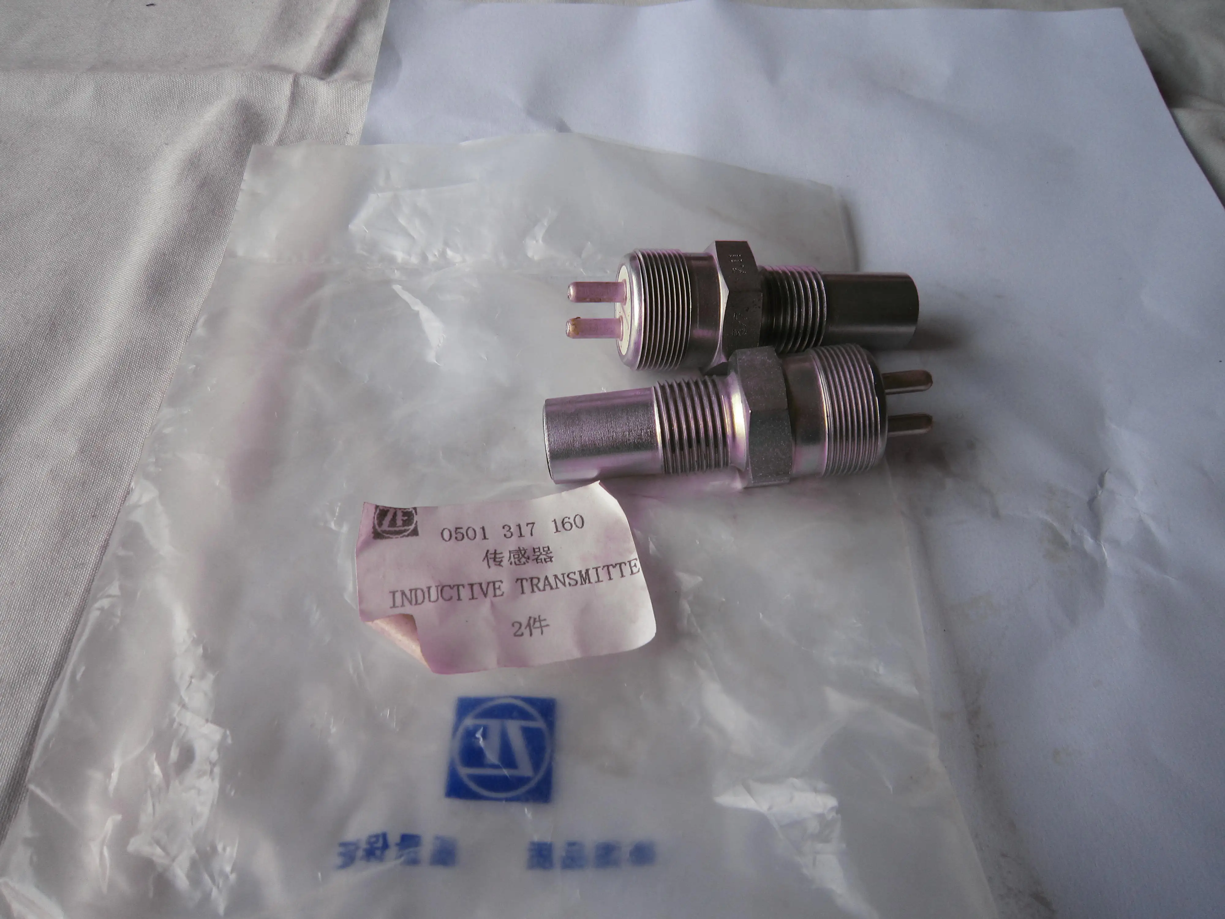 4WG200/6WG200 детали трансмиссии датчик скорости SP105440 0501317160 0501 317 160 для колесного погрузчика LIUGONG