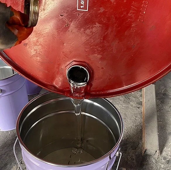 Not yellowing MDI base pu binder/crumb rubber glue/chemical liquid bonding with gym tile