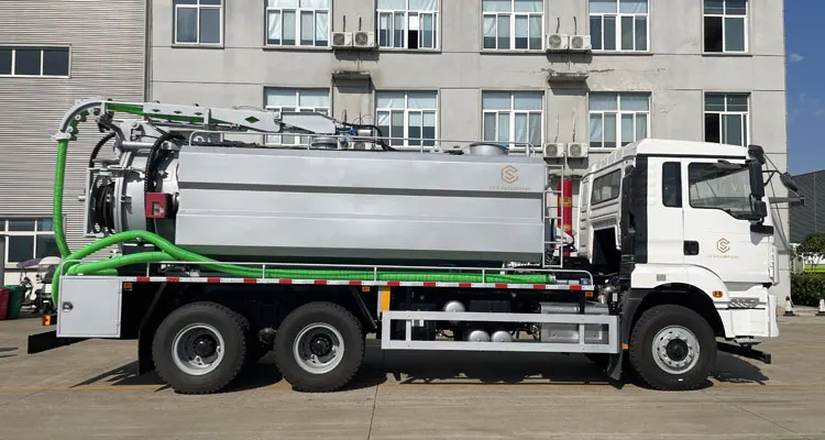 ISUZU GIGA HINO BENS 12cbm Septic tank high pressure cleaning suction truck Special vehicles for wastewater recycling companies
