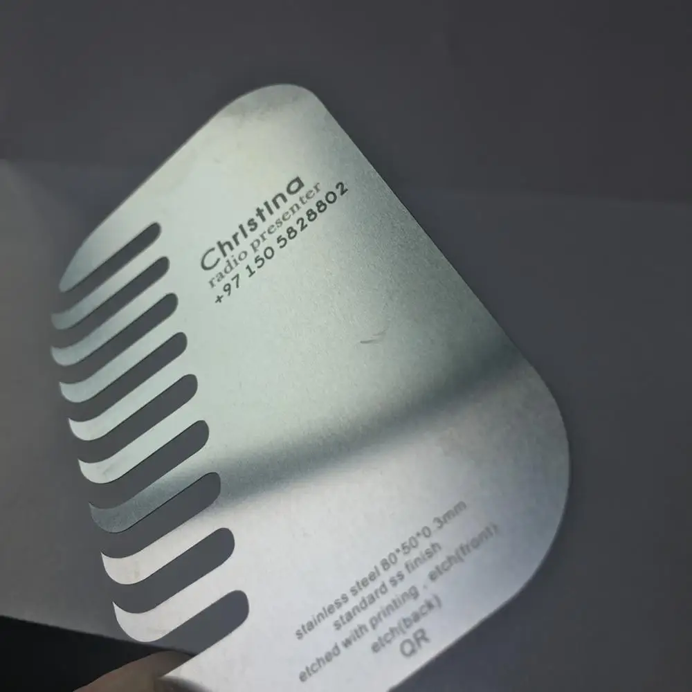 High quality free design Laser Cut metal dog tags qr code Stainless Steel Metal nfc cards 213chip Metal Business Card with chip