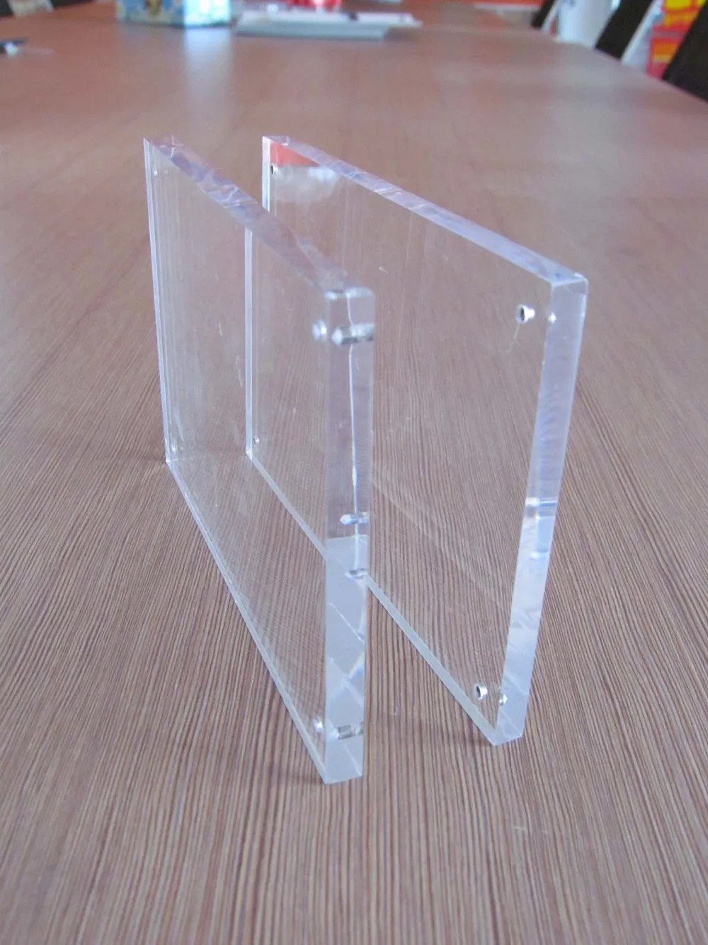 Free standing Double Sided Display Clear Magnet Acrylic Photo Frames