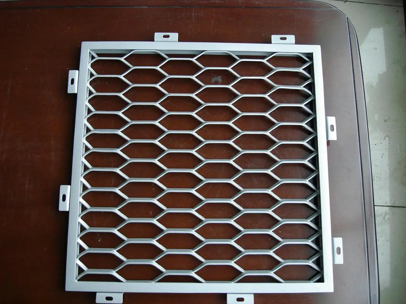 Mesh Panel Perforated Metal Apartment Aluminum Ceiling Tiles Interior Wall Decoration Fireproof and Waterproof Grid Traditional