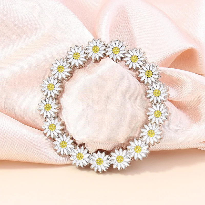 Promotional Silk Scarf Ring Clip Metal Round Circle T-shirt Tie Clips for Fashionable Clothing Ring Holder